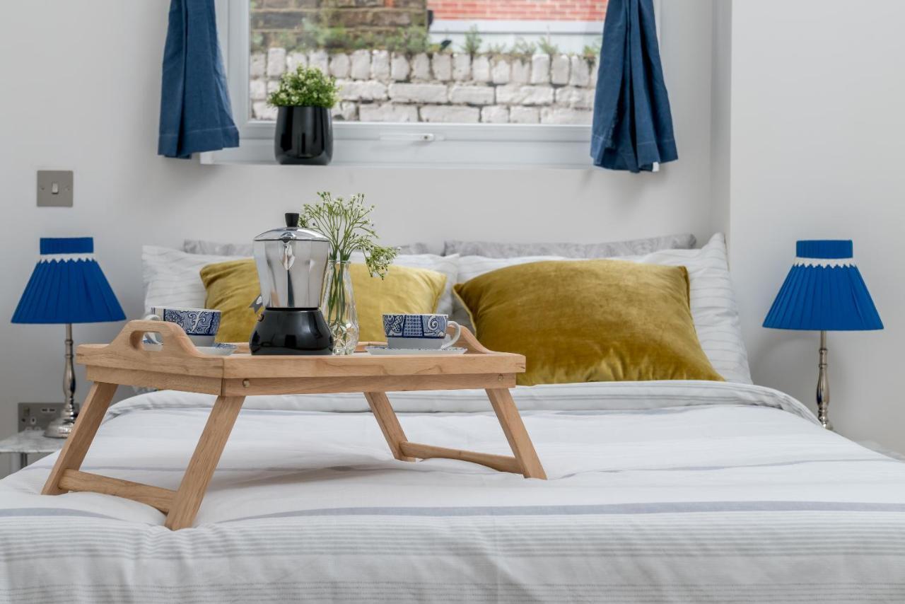 Modern And Light 2 Bed Flat In Sw2 Apartment London Bagian luar foto